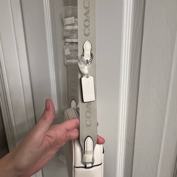 COPY - New with tags Chalk with silver hardware Jamie Camera Bag - Picture 7 of 13